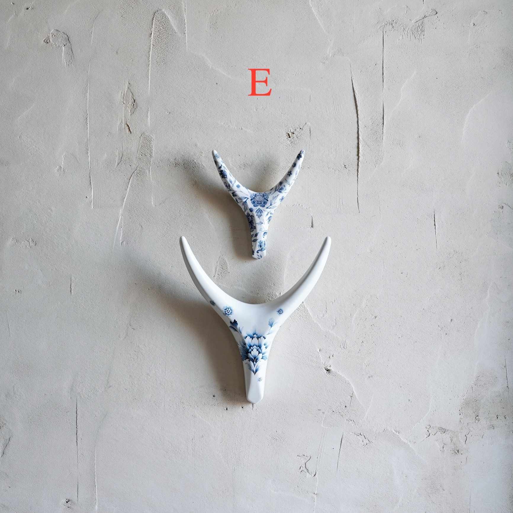 Blue & White Chinoiserie Porcelain Antler