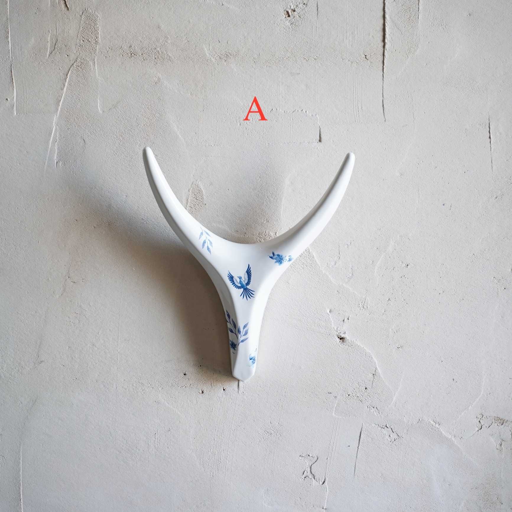Blue & White Chinoiserie Porcelain Antler