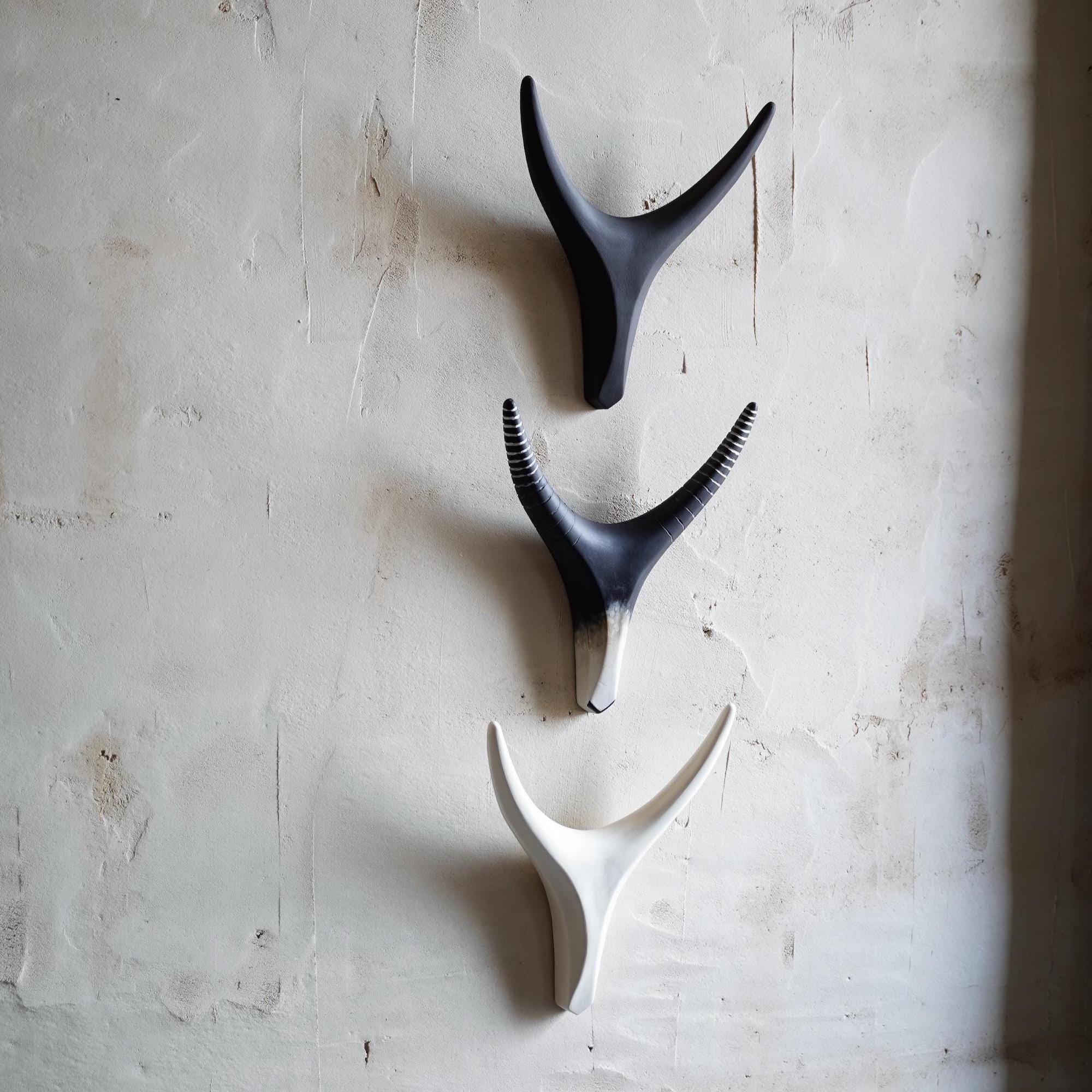 Ceramic Antler Wall Sculpture Set – Minimalist Gallery Art for Nature-Inspired Homes